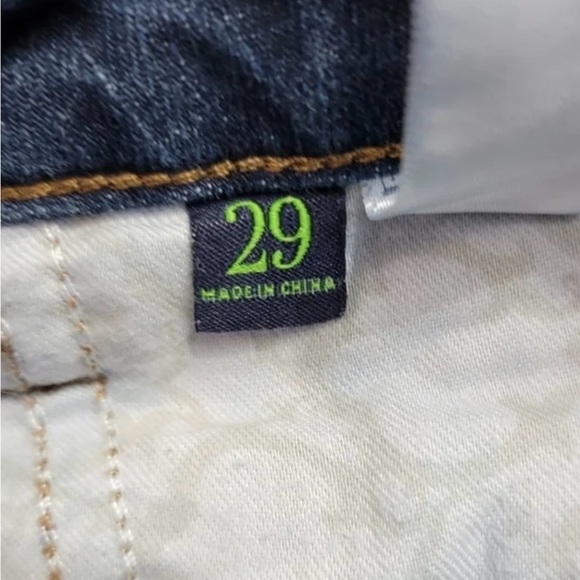 C. Wonder Women’s Mid Rise Distressed Skinny Jeans Dark Wash Blue Size 29 NWOT - Picture 7 of 9
